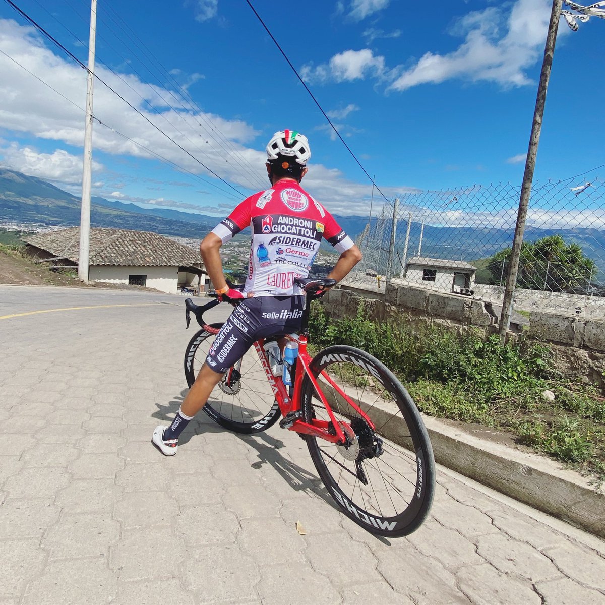 Hoy conocimos el famoso Aloburo donde será la llegada del campeonato nacional 🇪🇨. Es una hermosa subida donde habrá mucha acción. 
@androni_sidermec