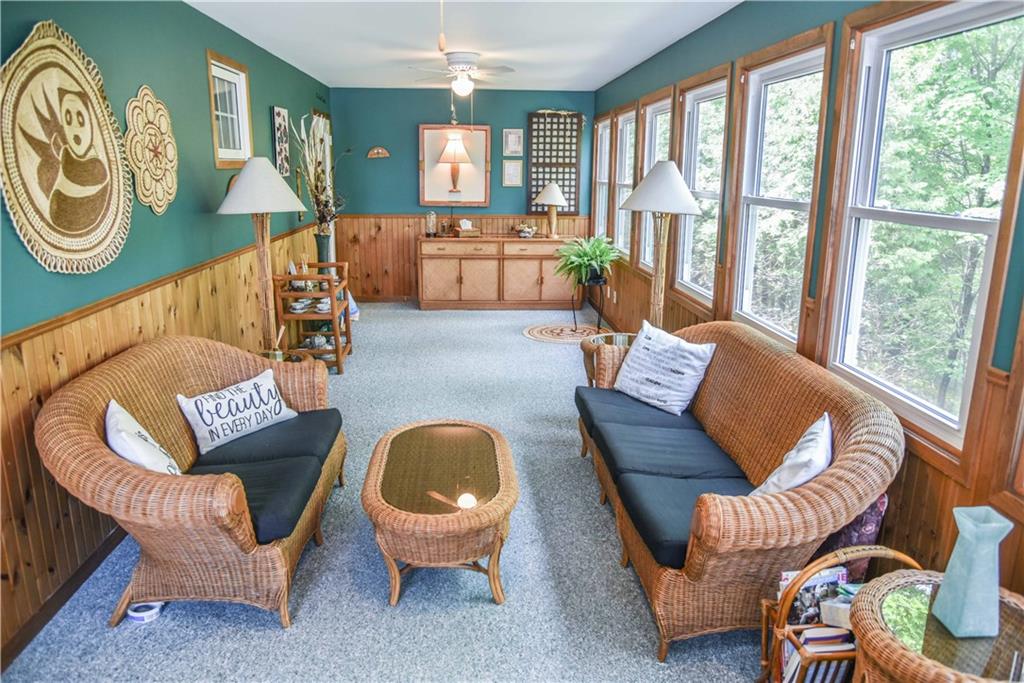 BugMeAnytime's tweet image. 54 Hawkins is my NEW LISTING 😍EXCEPTIONAL meticulously maintained, CUSTOM HOME ON Fabulous Golden Lake.🌊 Incredible large private manicured lot 4 bd ,3 bth home with full walkout lower level.✅ Contact me today for more information and/or showing! 📲 613-639-8045