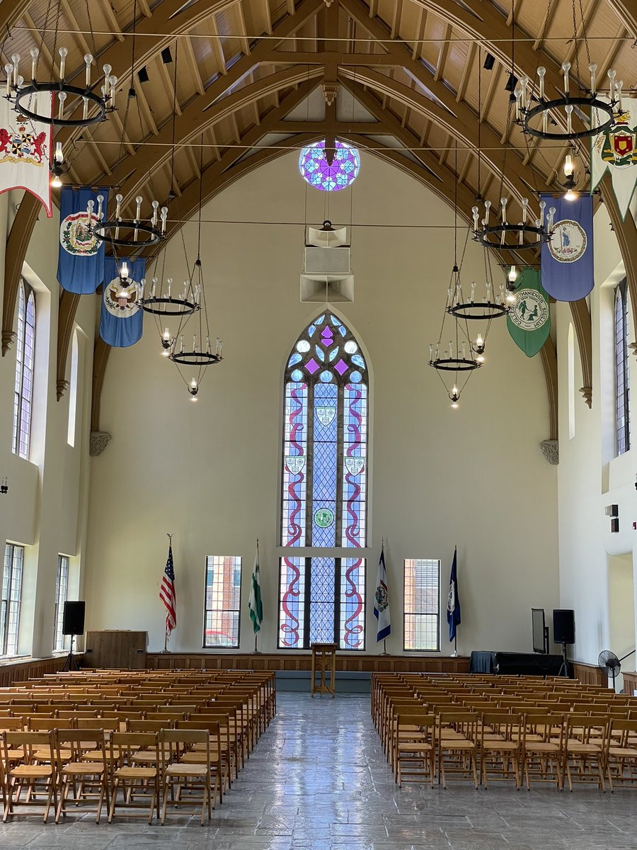 StudentLife_BC's tweet image. Campus is almost ready for orientation number one tomorrow! See the first HERD of new Bison tomorrow!