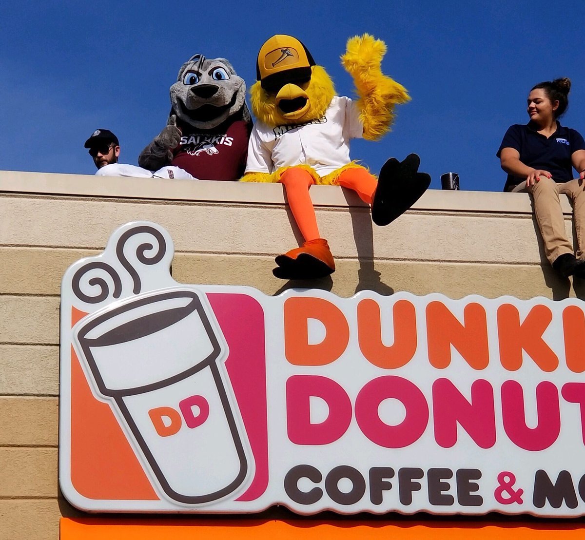 Happy #NationalMascotDay to all my fellow mascot buddies🤗