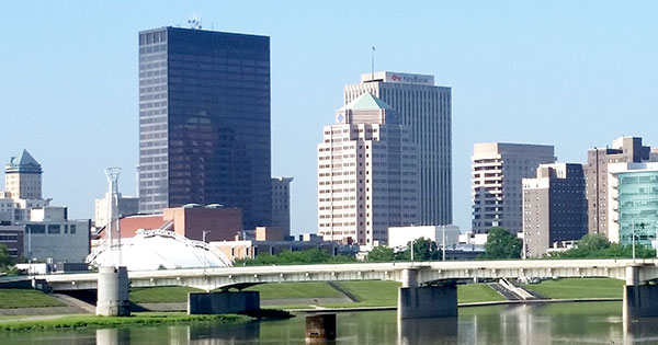 stratacacheLTM's tweet photo. Nos complace anunciar que el bufete de abogados @Taftlaw planea expandir su presencia en #STRATACACHETower en #downtownDayton, incluido un espacio de oficina modernizado y un Taft Center de 362 m² para reuniones y eventos. Leer más: https://t.co/9RBmFbSJdU https://t.co/1ifGSZ0yWm