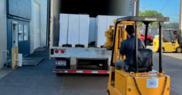 EmcoMail's tweet image. We got paper, yes we do! The warehouse is stocked and ready to turn your projects around on the same day!

Call us if you need booklets, fliers, brochures, postcards, or menus.

#print #paper #quickprint #brochures #fliers #booklets #postcard #menu #marketing