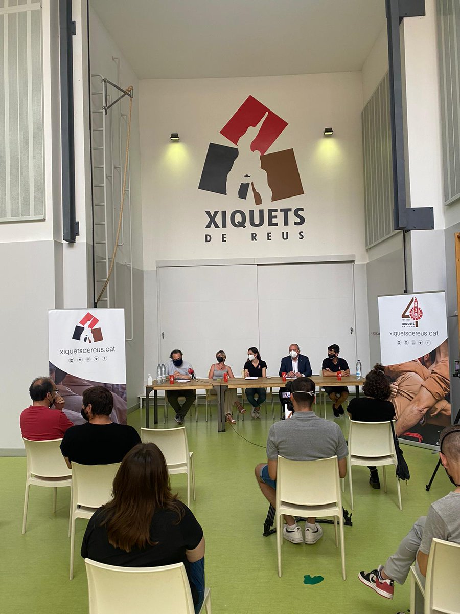 Us presentem el logotip del 40è aniversari, que ens acompanyarà durant tot aquest any de celebració!
És obra del casteller de la colla Martí Castillejo Bonàs. Anirem donant més informació sobre els actes.

VISCA ELS XIQUETS DE REUS!