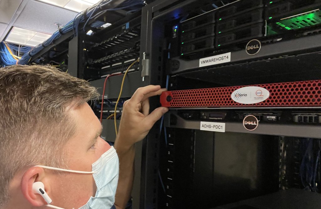 CHSD117's tweet photo. Received our Soteria cybersecurity appliance today! Security for our students and our staff is a top priority in District 117. Thank you, McQueen Technology Group! https://t.co/GUZDPx41LH https://t.co/F9BSzWSzPV