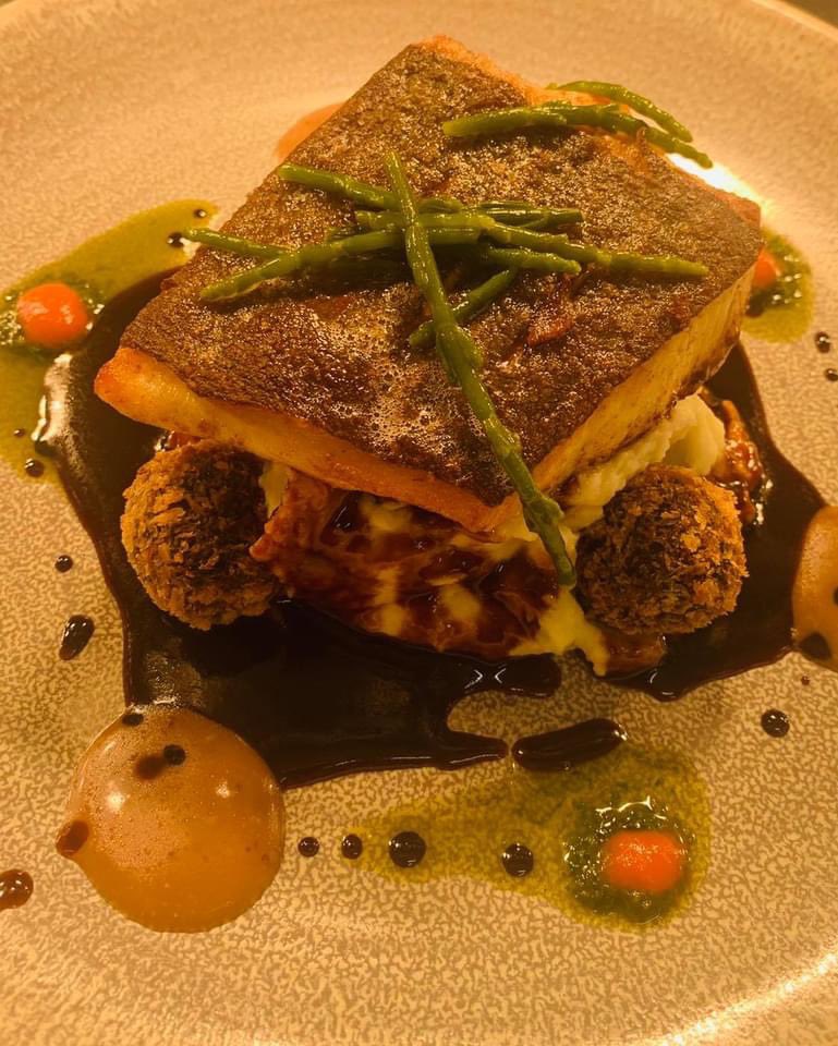 We are filling up every night in the Restaurant. On the off chance you are in our area of Killybegs and want to book a table. Just click on the link below. andersonsboathouserestaurant.com/book-a-table now bring on the summer and lots of sunshine please.