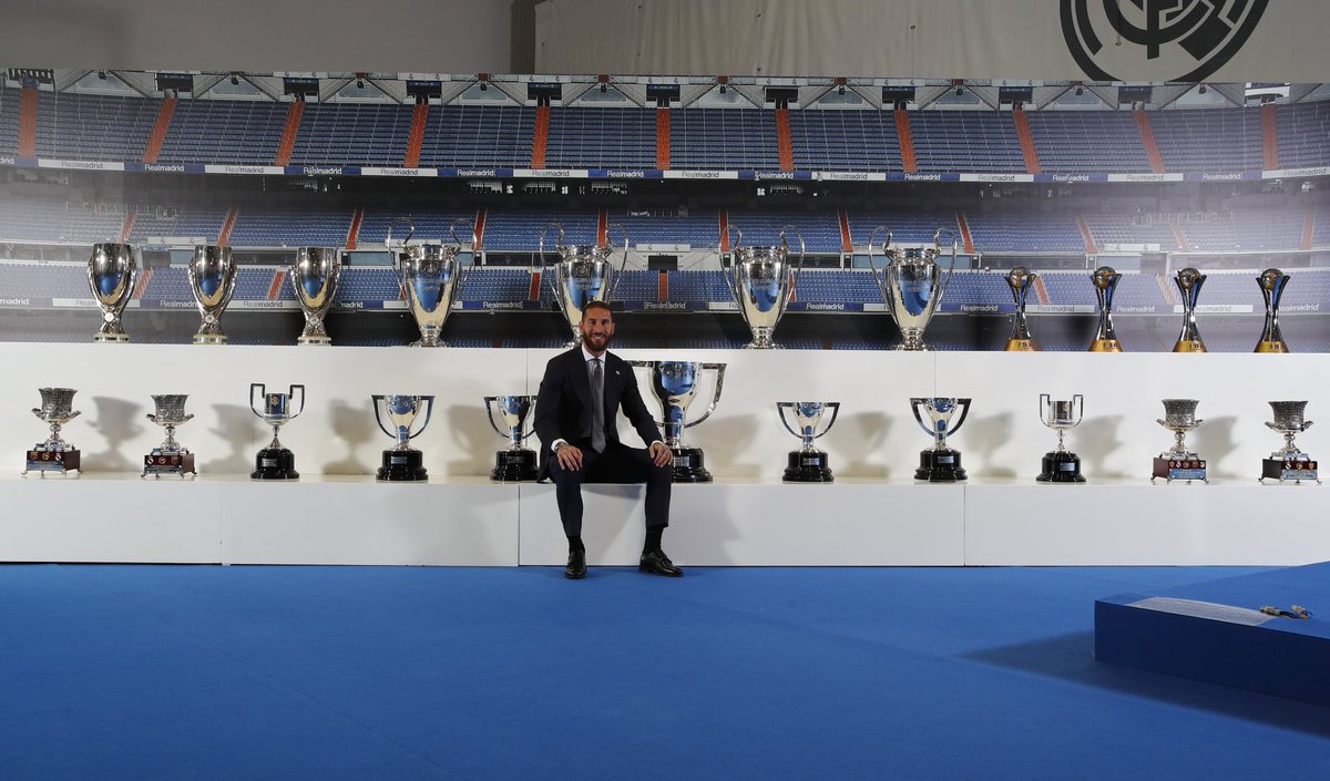 AtaqueFutbolero's tweet photo. Hay imágenes que dicen más que mil palabras.

Sergio Ramos es historia pura del Real Madrid. https://t.co/krjvLeCnfW