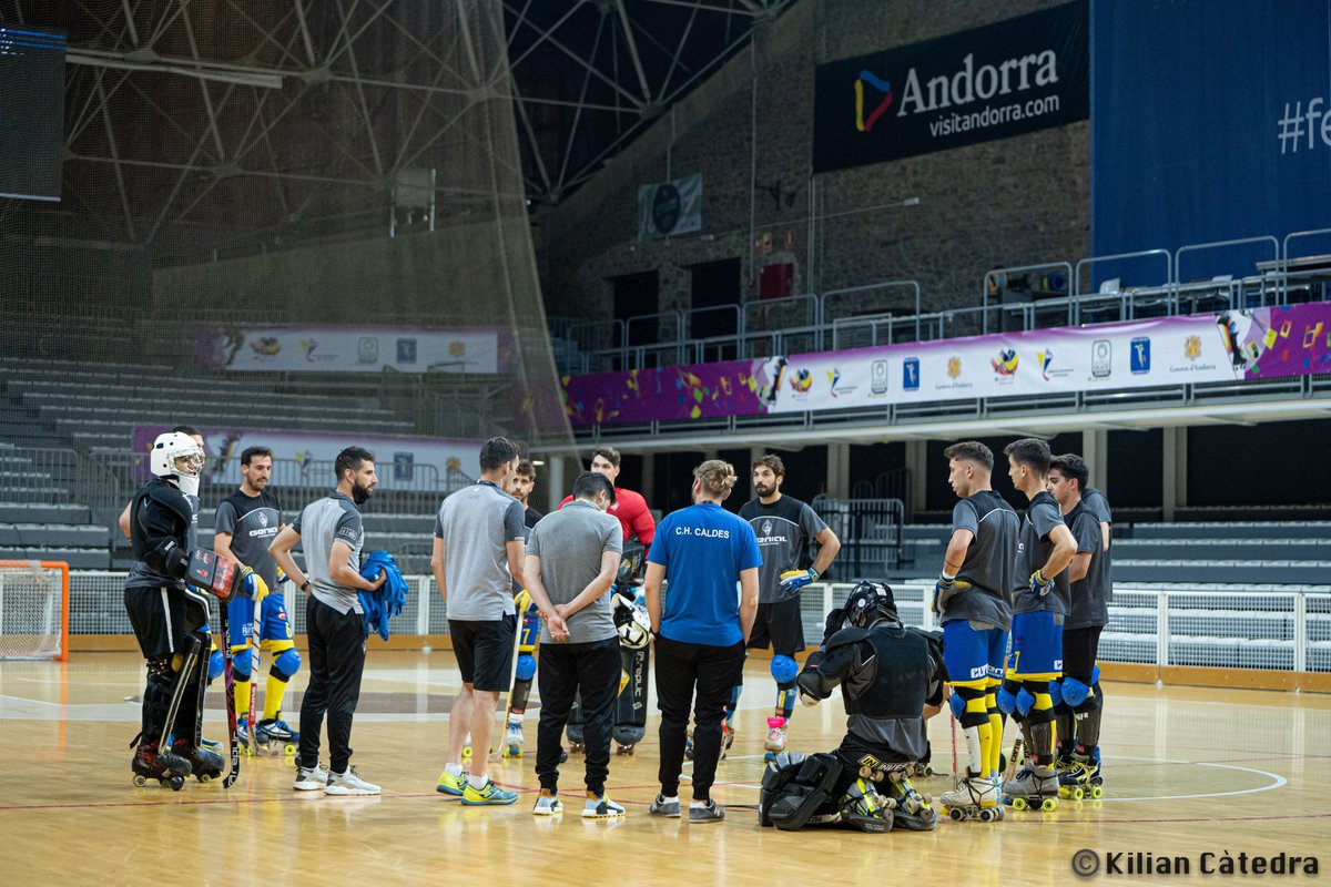 chcaldes's tweet photo. 💪 Tot a punt per debutar demà a la WS Europe Cup!

🏑 L'equip s'ha entrenat aquesta tarda a l'escenari del partit!

👊 Som-hi equip!

#SomHiCaldes #OKEuropeCup https://t.co/mXygjGRoeA