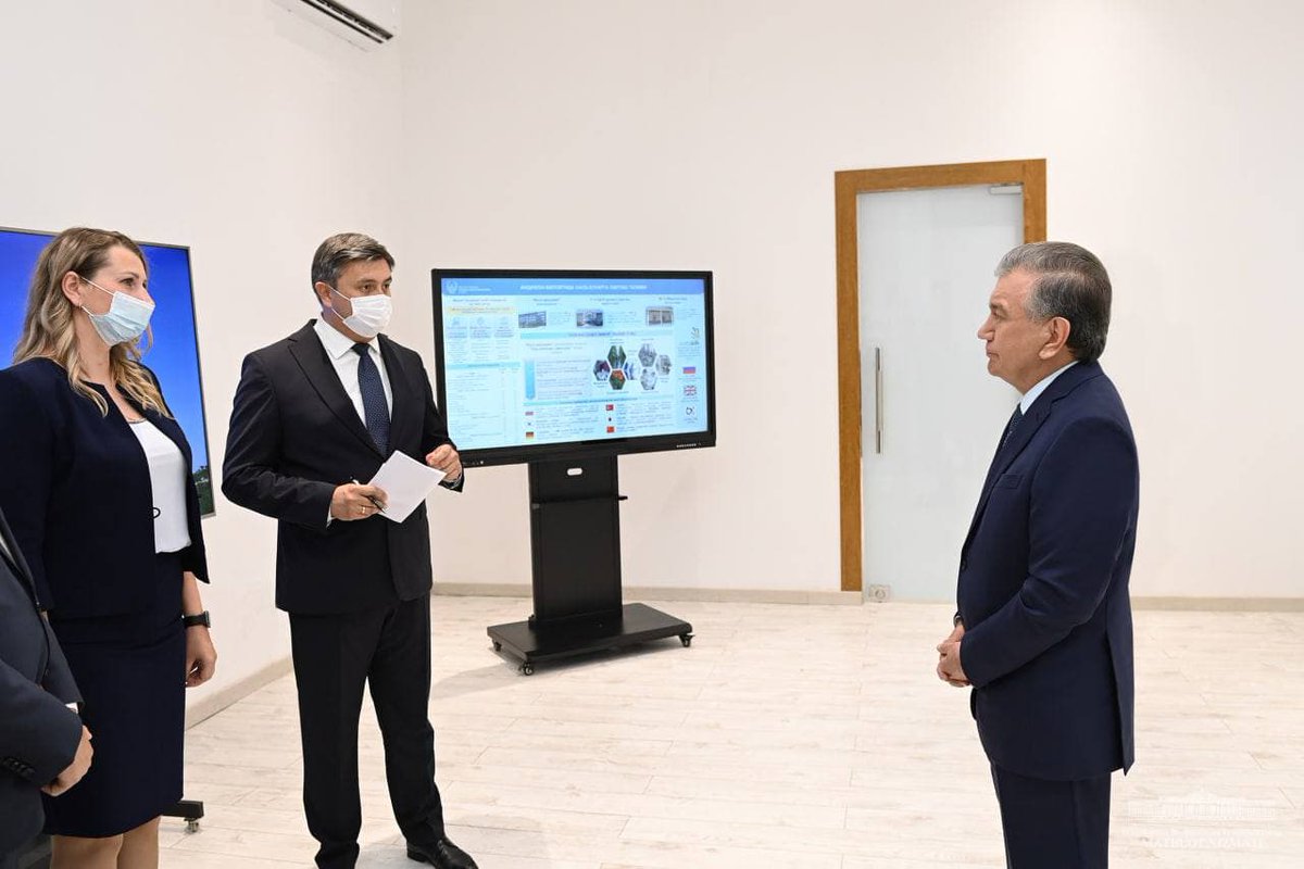 president_uz's tweet photo. The Head of State visited the clothing and knitting enterprises in the city of Andijan, established through the effective use of empty facilities.
#Mirziyoyev #RegionsDevelopment #industry #textiles https://t.co/f6MMYmZs1J