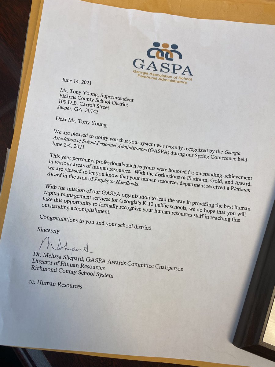 chris_parker222's tweet photo. I very rarely share my real job on here, but proud of our HR Dept being recognized by @GASPA_HR with the Platinum Award for our Employee handbook/Employee App. I’ve won several coaching awards…never won an HR award! https://t.co/zJsQd9oWRv