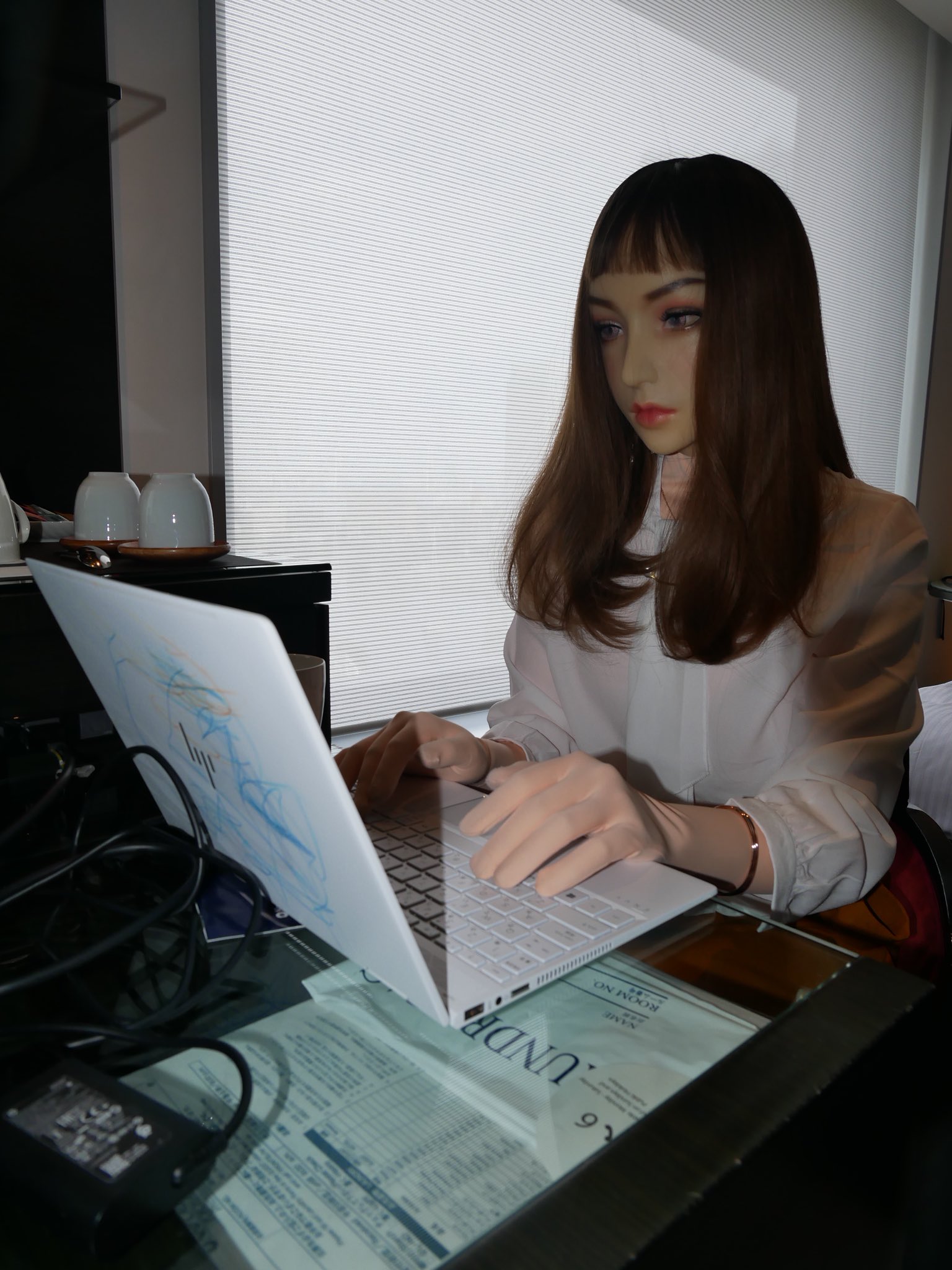 female mask bar on Twitter "普段はOL、夜はfemale mask barで働きます。…