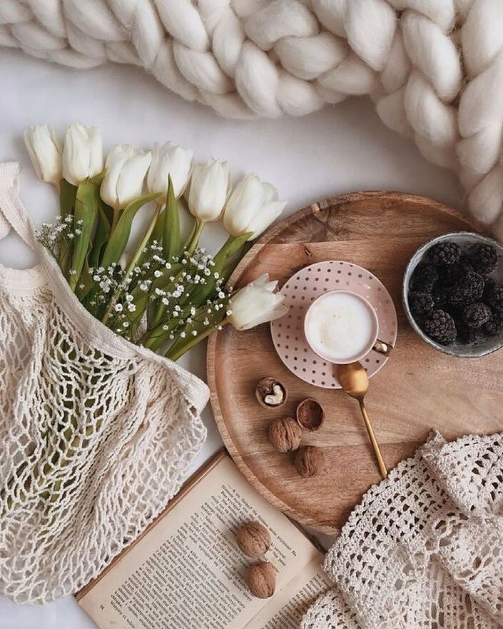 daretobechic's tweet photo. Rainy days should be spent at home with a cup of tea, a good book, and some retail therapy ☕️🌦🤍

Save with code: TRENDY GIRL for your next order! 💖

~Be confident, be you, be chic✨
.
.
.
.
.
.
.
.
.
#summerfits #summeroutfits #summerfashion #summerfashion2021 #hotgirlsum… https://t.co/LUwp8DCITp