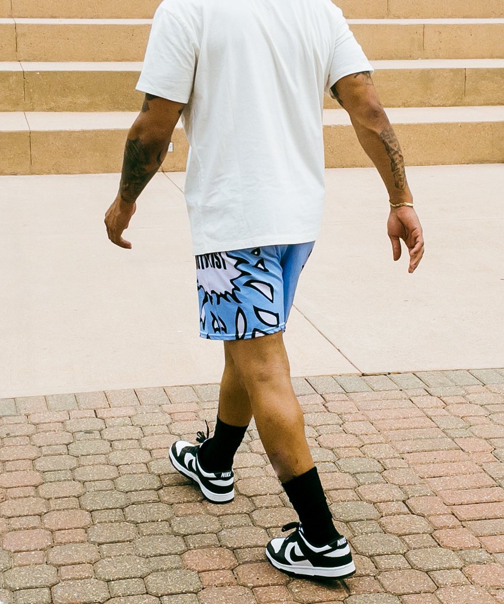 ModtistClothing's tweet photo. Cut it up in these shorts available now at https://t.co/SITYMd1xXJ #sunmerstyle #shorts # moderrn #clothes #2021style #fashionbrand #clothingcompany #fashionstyle #fashionblogger#menswear #womenswear #summeroutfits https://t.co/d4ZgRigsHE