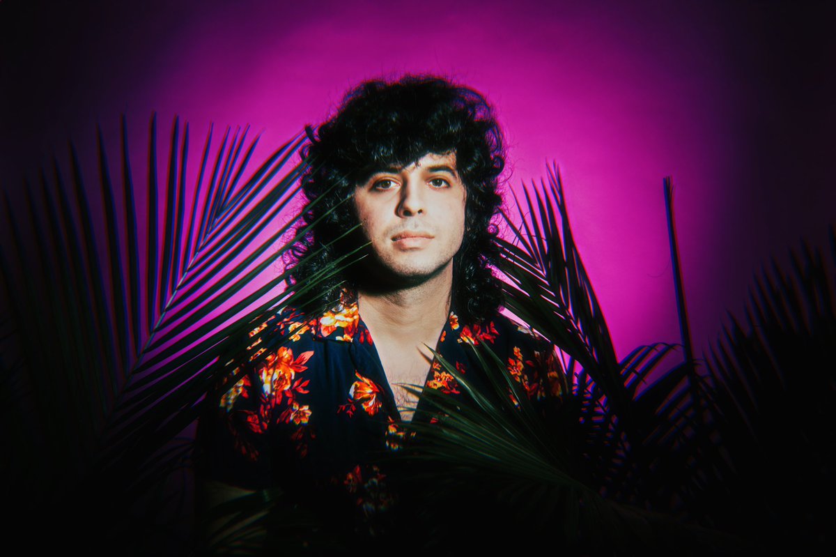 danismashwine's tweet photo. 🦩@MrFlamingosis 🦩
Twas a treat working w my boi Aaron on his latest album release. sry in advance for the spam of snaps from this shoot, but there’s too many good ones to share! His new album “Daymaker” drops June 25th. Check him out if you haven’t already! 🍭🍬 https://t.co/U7EnBq5hXP