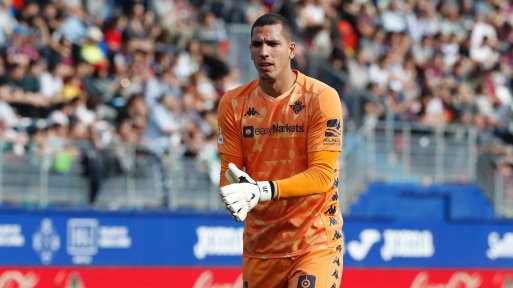 Happy Birthday  to Joel Robles. The Goal keeper turns 3  1  years old today. 