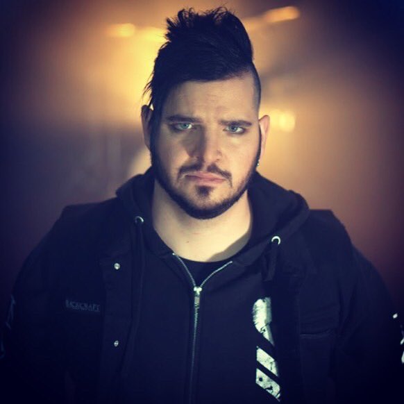 rockshoprecords's tweet image. Happy birthday to @latenightsavior Frontman, Brandon Johnson! 🎂🍻🎉!! Do him a solid ADD the NEW SINGLE, “Strong Enough To Live” feat. @TheVeerUnion (Acoustic) to your Playlists!! LINK IN BIO!!
.
.
.
#latenightsavior #happybirthday #bday #theveerunion #rockshoprecords #newmusic