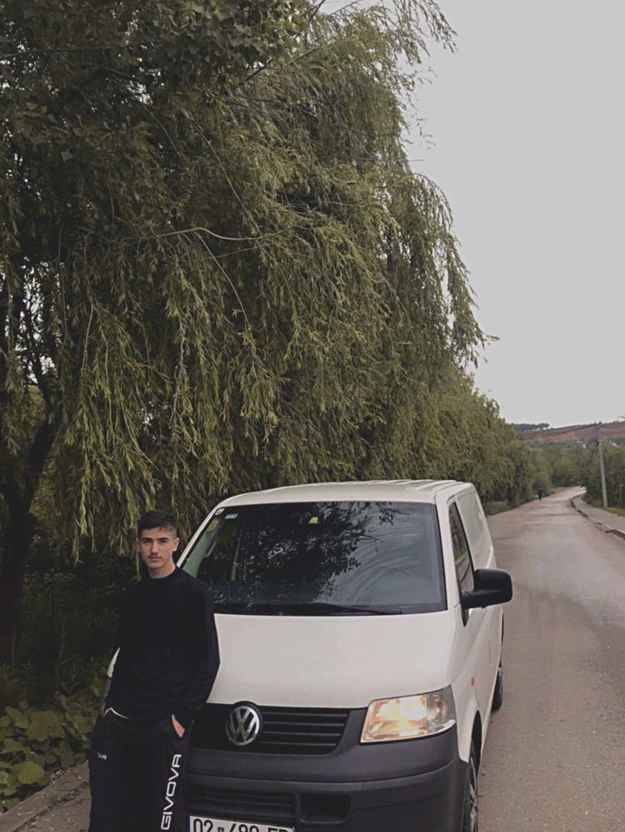 donitbaba's tweet photo. ky kombi ti trrzo pidhat me sfiren https://t.co/IHOedtgSMl