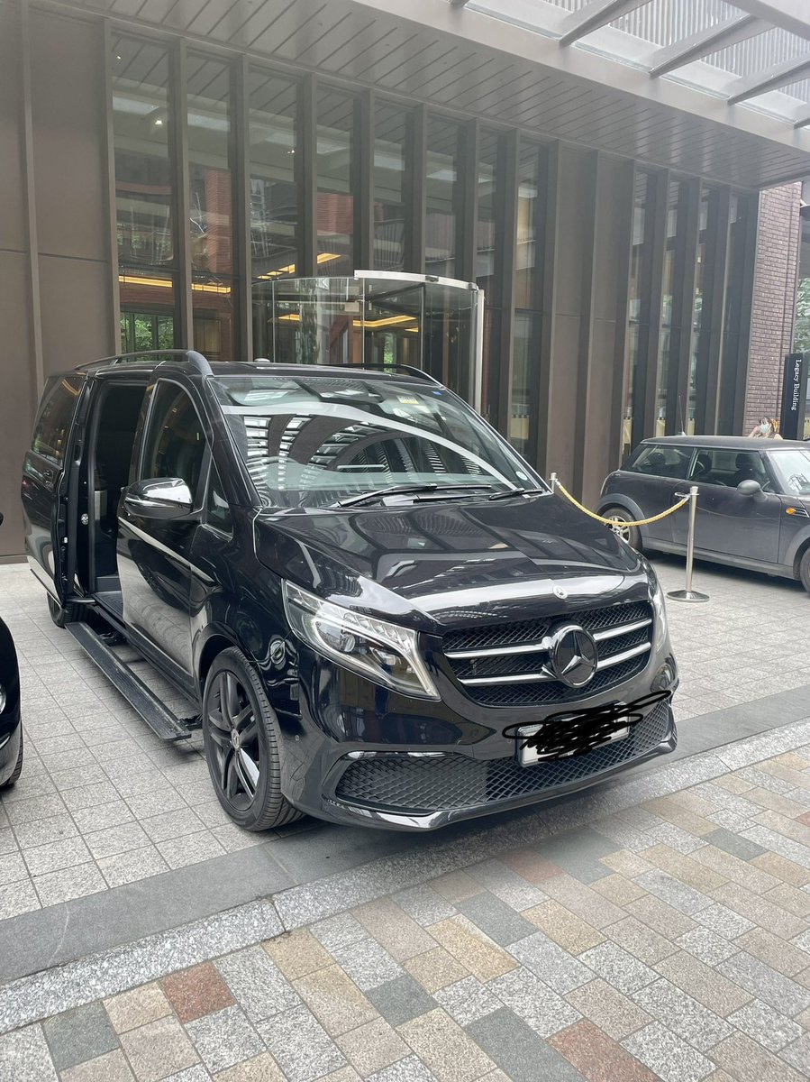 nicorro8's tweet photo. New chauffeur business dm for info #vclasselite #travel #luxury https://t.co/HzmCmuayy4