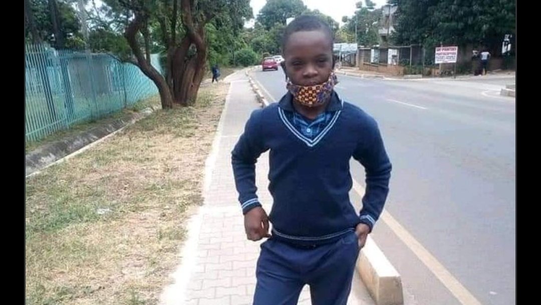 bloomzed's tweet photo. Angel Musonda was found. A woman on social media spotted him sitting at a police post and showed the pic to authorities. Sharing on social media works. Thank you guys 🙏🏿🙏🏿🙏🏿 https://t.co/oW6YJd4k24