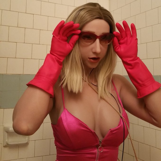 Hope you all are having a beautiful day https://t.co/4Py5rMmXRS<a href="/tag/bimbofication"class="tags"><span>#bimbofication</span></a>