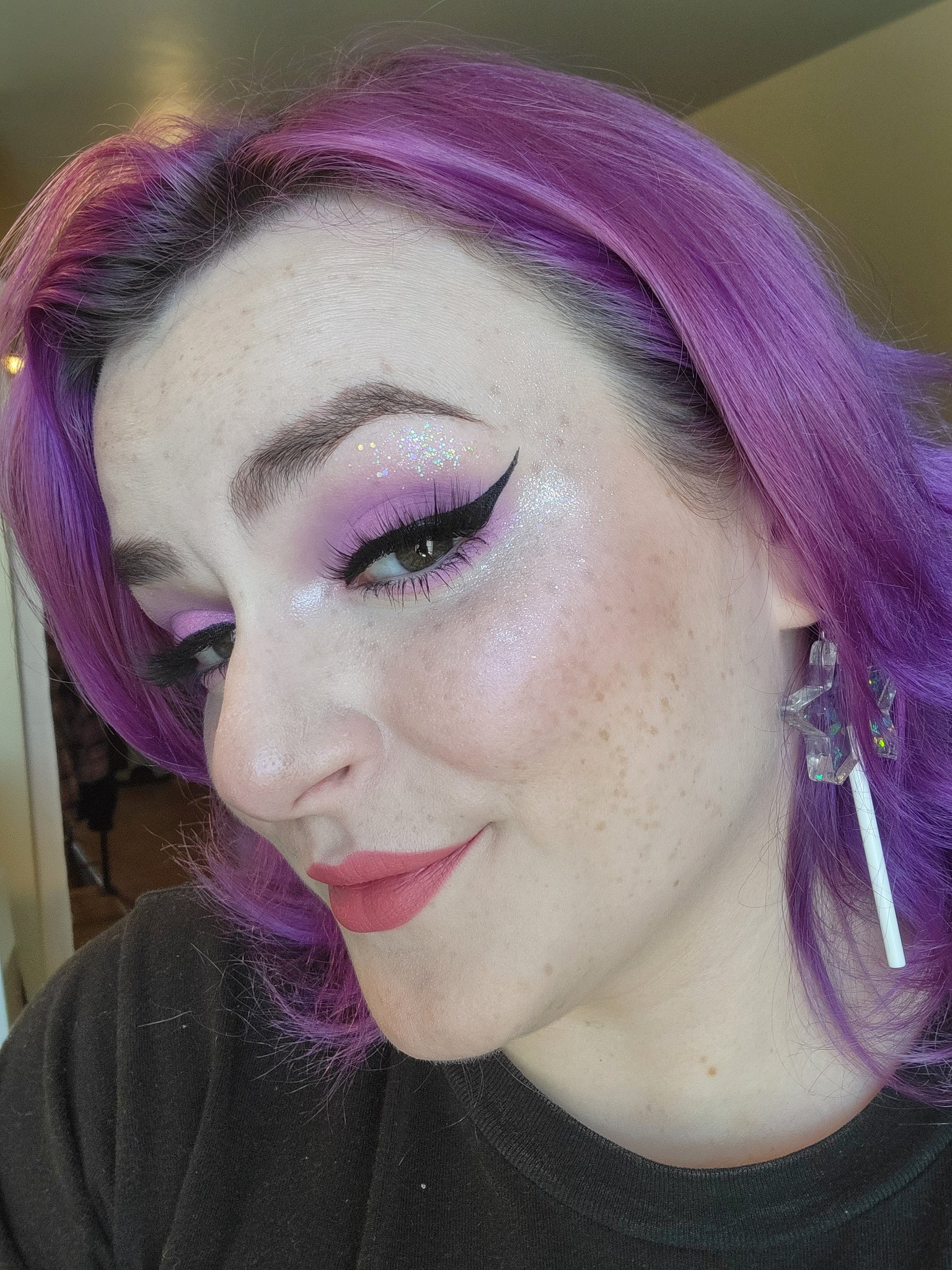 Violet Val 💖💛💙 on Twitter: "Gave myself serotonin with glitter and