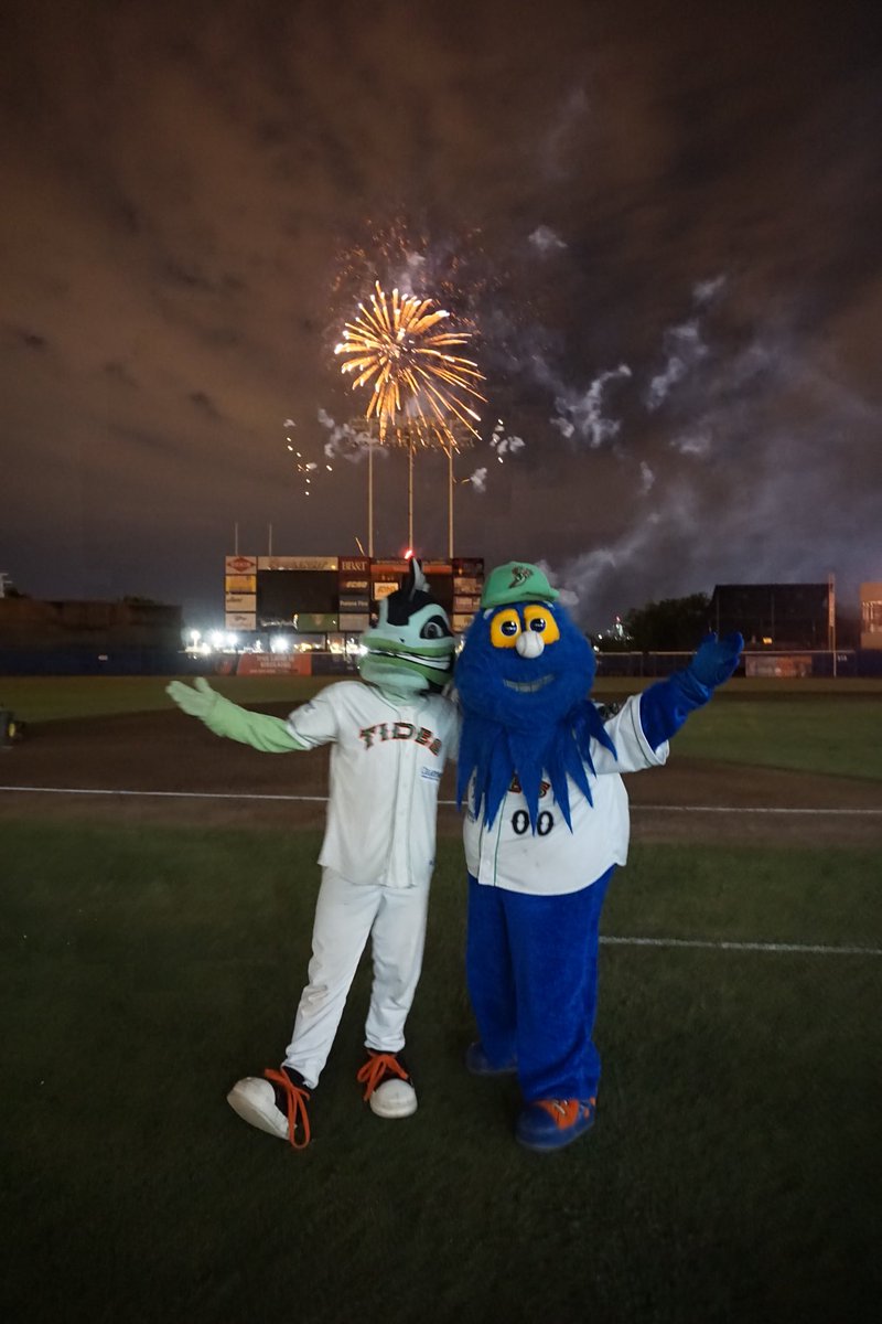 NorfolkTides's tweet photo. Did someone say #NationalMascotDay?? https://t.co/vXnn3ItxJd