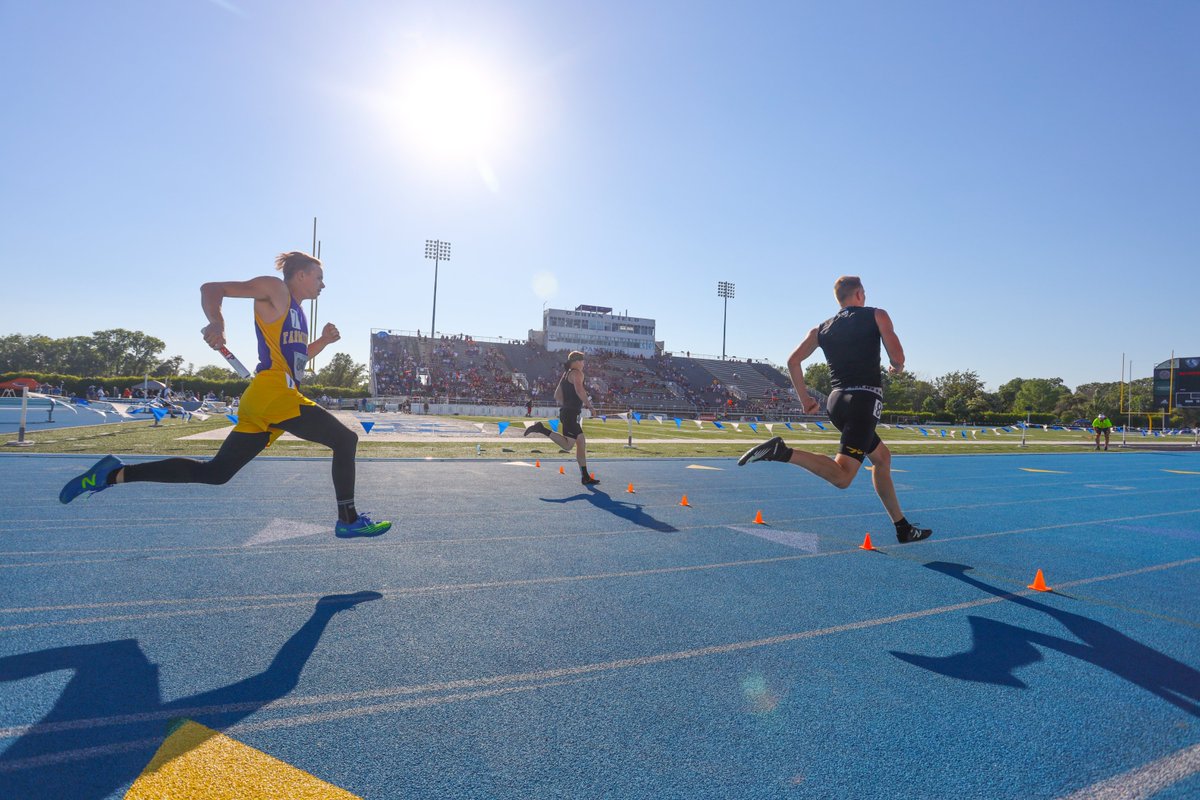 eiu's tweet photo. It was a great first day of competition for the @ihsa_il Track and Field Boys State Finals! ☀️🏃 #EIUSummer #IHSA @IHSAState https://t.co/jDwax4K052