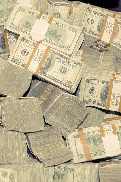 btsandshinee1's tweet photo. BTS after the concert be like: https://t.co/sA4UiO8cHE