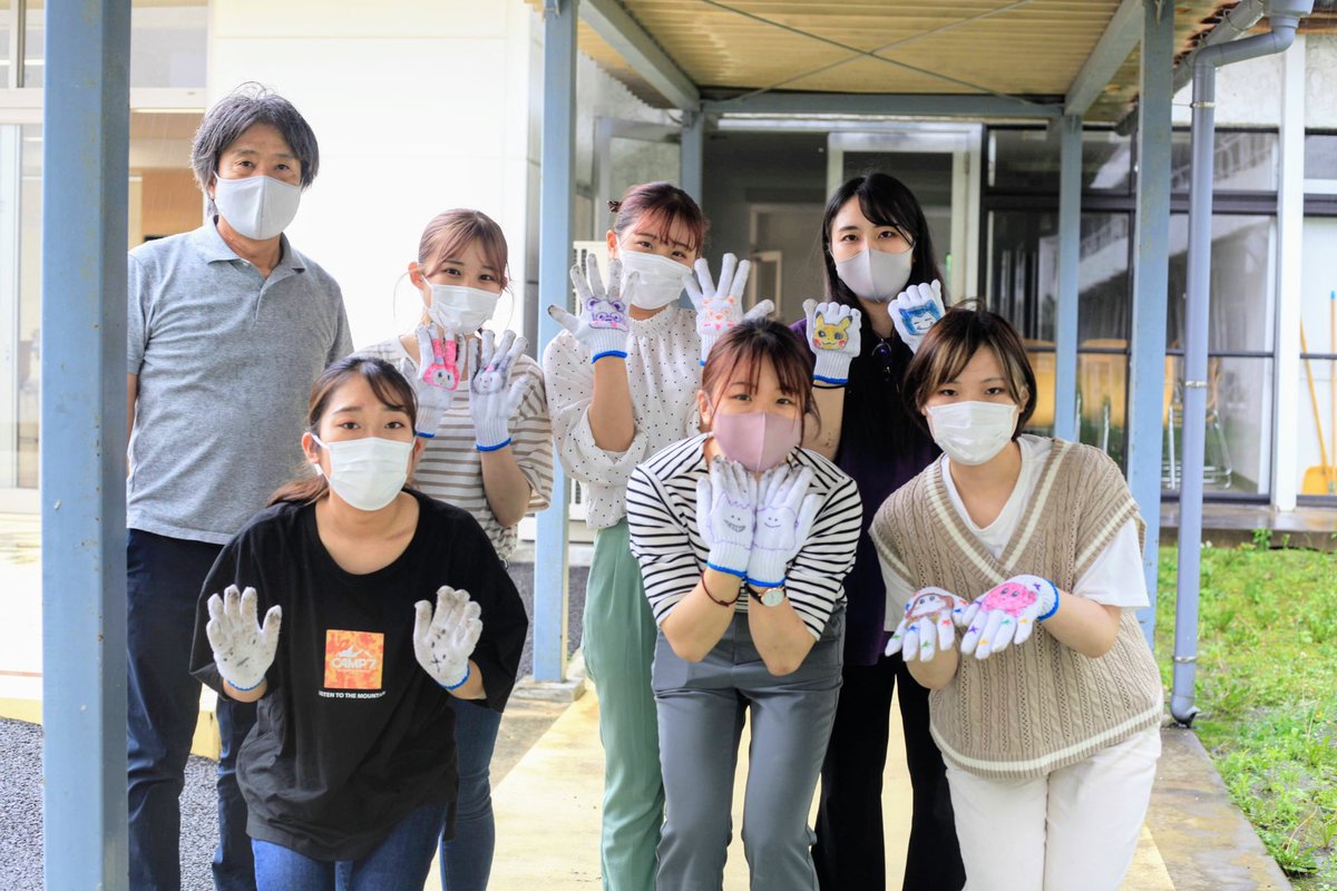 公式 福岡女子短期大学 福岡県太宰府市 福女短は高校生 受験生を応援します على تويتر 6 16 水 保育基礎1 の授業での選択活動で 6名の学生が 花苗を植える 活動をしました まず 軍手にイラストや名前を記入してmy軍手を作り 次にプランター用の 公式 福岡女子短期大学 福岡県太宰府市 福女短は高校生 受験生を応援します على تويتر 6 16 水 保育基礎1 の授業での選択活動で 6名の学生が 花苗を植える 活動をしました まず 軍手にイラストや名前を記入してmy軍手を作り 次にプランター用の