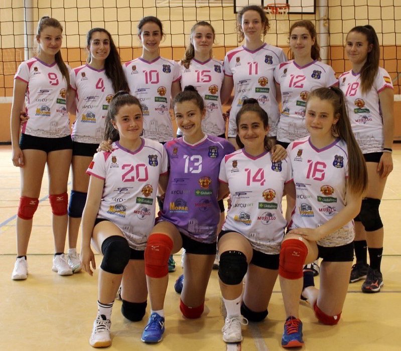 cevbcf2021's tweet photo. ¡Últimos equipos! 
De Castilla la Mancha 
1ª Foto: CV Iniesta #cvoleiboliniesta 
2ª Foto: CV Ciudad de Hellín @cvciudadhellin 
De Cantabria:
3ª Foto: CV Laredo #cvlaredo 
¡Mucha suerte chicas! 💪🏼
#JugamosPorLaIgualdad #cevbcf2021 @RFEVB @fvbpa https://t.co/dWciHXwyWJ