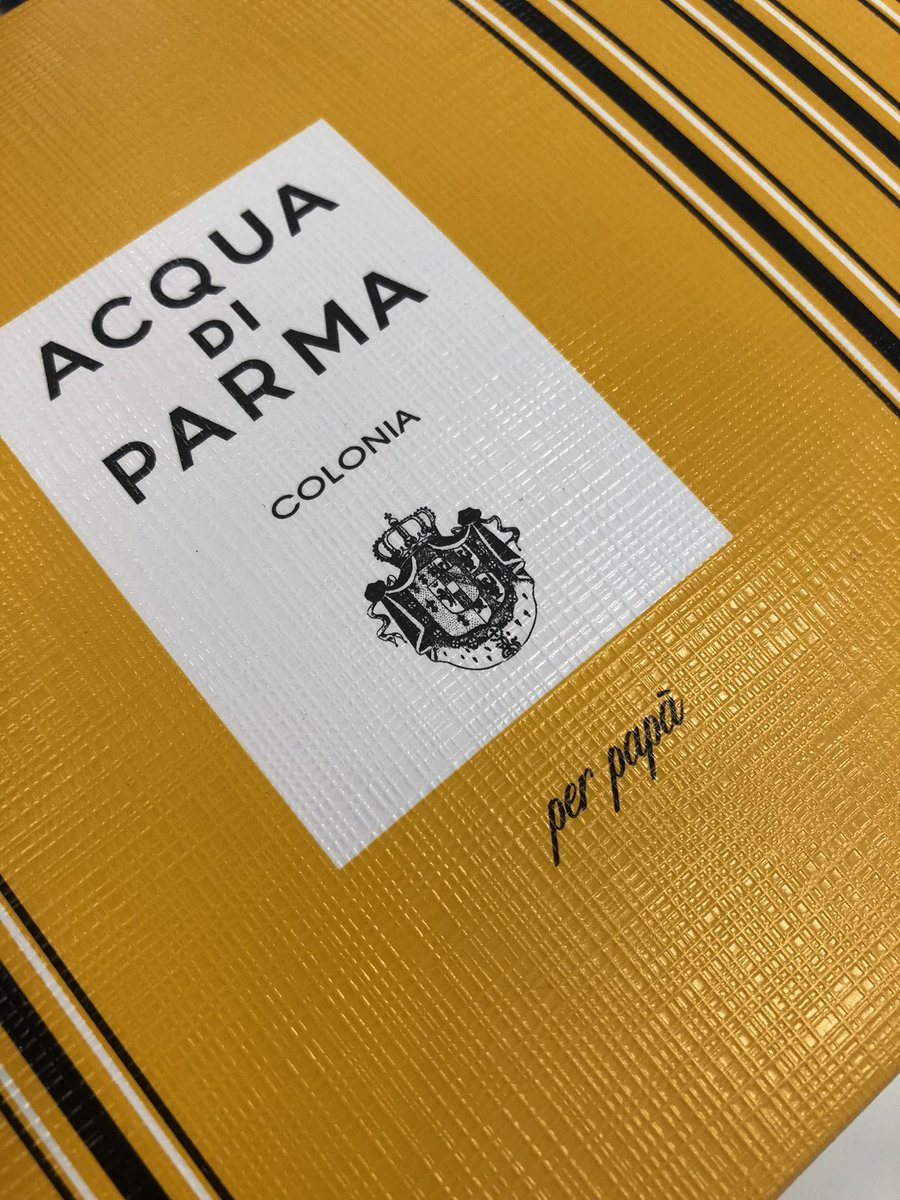 Don’t forget it’s FATHER’S DAY THIS WEEKEND 🤩 We’ve got lots of wonderful fragrant treats in store for Dad. POP in and we’ll help you choose something perfect “per Papa”💛🎁