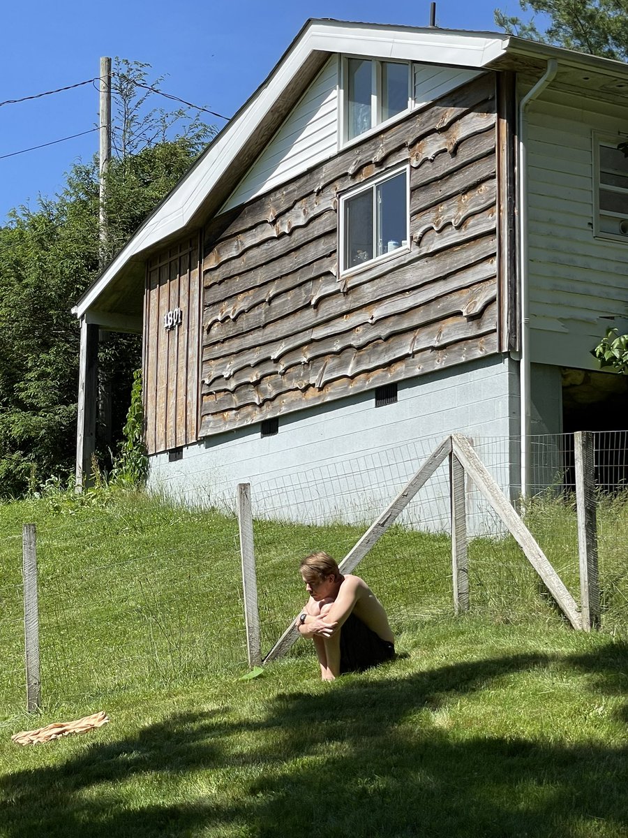 moegates's tweet image. When you’re depressed and you know you need serotonin