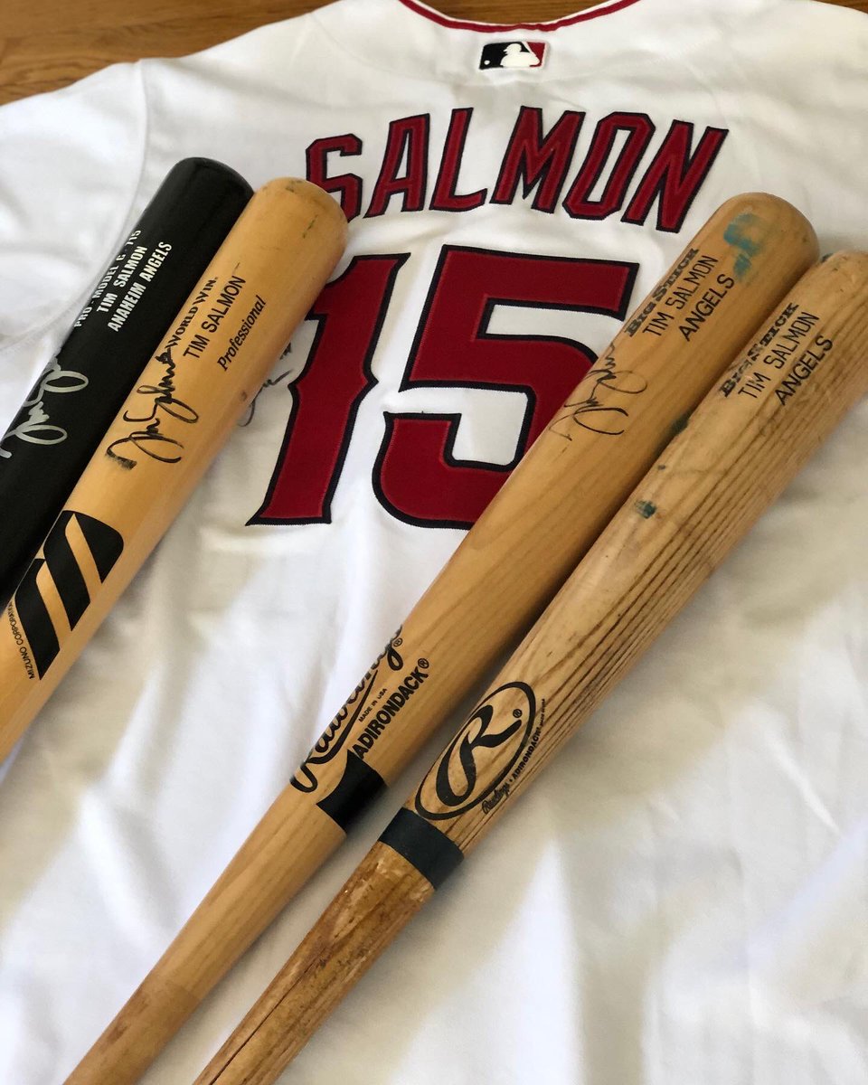 mlbgameusedbats's tweet photo. The King Fish, Tim Salmon, will always be a fan favorite in Anaheim. @TimSalmon15 #angels #timsalmon #gameused https://t.co/OAPONLOvRS