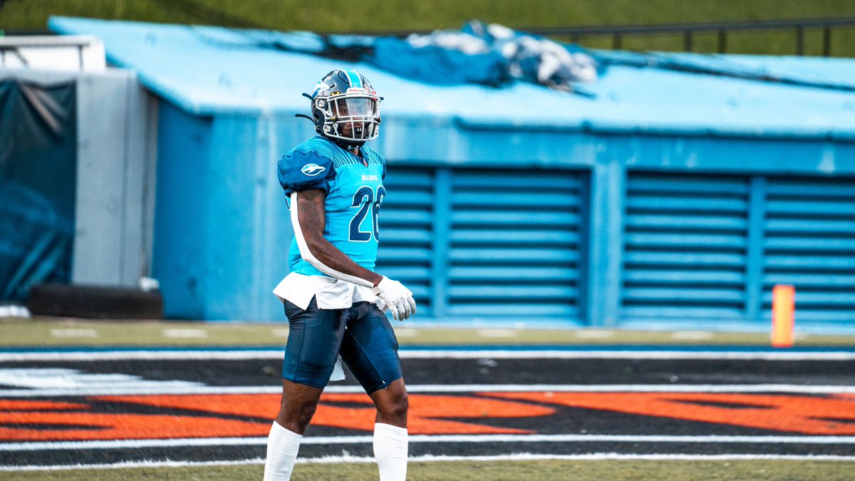 RayyyMoneyyy's tweet photo. Still standing on those promises 💫 @TheSpringLeague https://t.co/Lp80DccL3p