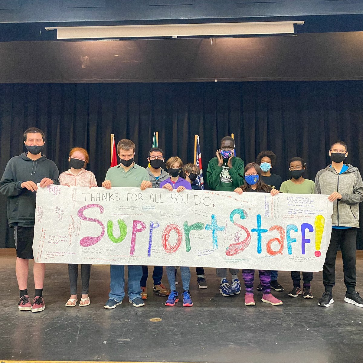 FI kindness project - Showing appreciation for All Support Workers. EAs, Caretakers, secretaries, cafeteria workers. Students wrote comments on the banner recognizing all the help they give to the school! 
#ThankYou <a href="/GSCSNews/">Greater Saskatoon Catholic Schools</a> #supportworkersappreciation #KindnessMatters