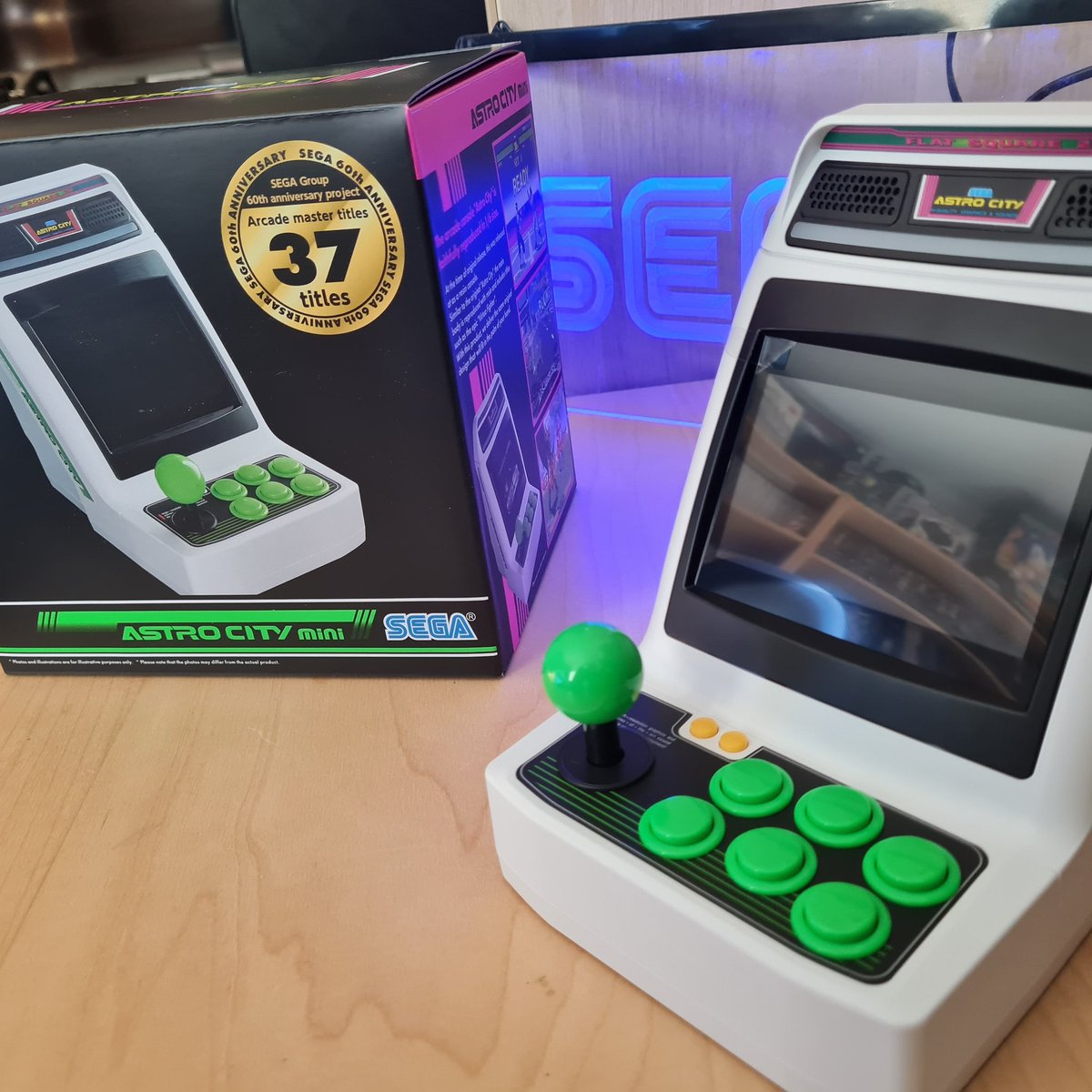 retrogameforce's tweet photo. Arrived today....several months of waiting...Astro City mini...so no surprises on what will the topic of next video on #RGF :
https://t.co/7TAyjojhKt
#sega #astrocity #retrogaming #retrogamer #retrogameforce https://t.co/DCKgGTK9iL