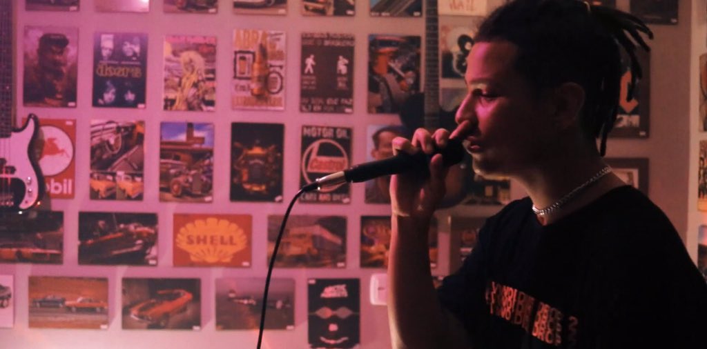 andresgedoz's tweet photo. Lançamento amanhã. Inscreva-se no nosso canal do youtube‼️
Link: https://t.co/4Vnq9sZcNy
#punktrap #punk #trap #rock #poppunk #fuskazul #bandafuskazul #estudio #music #studio #punkstyle #trapbrasil #trapmusic #trapbr #emotrap #rockbrasileiro #emorap #rocknroll #rocknacional https://t.co/wPY1d5FBHe