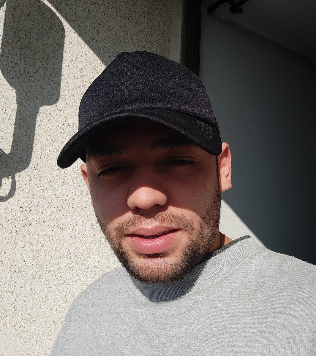 diegoaandres_'s tweet photo. Hola hola https://t.co/4jDchEoUlY