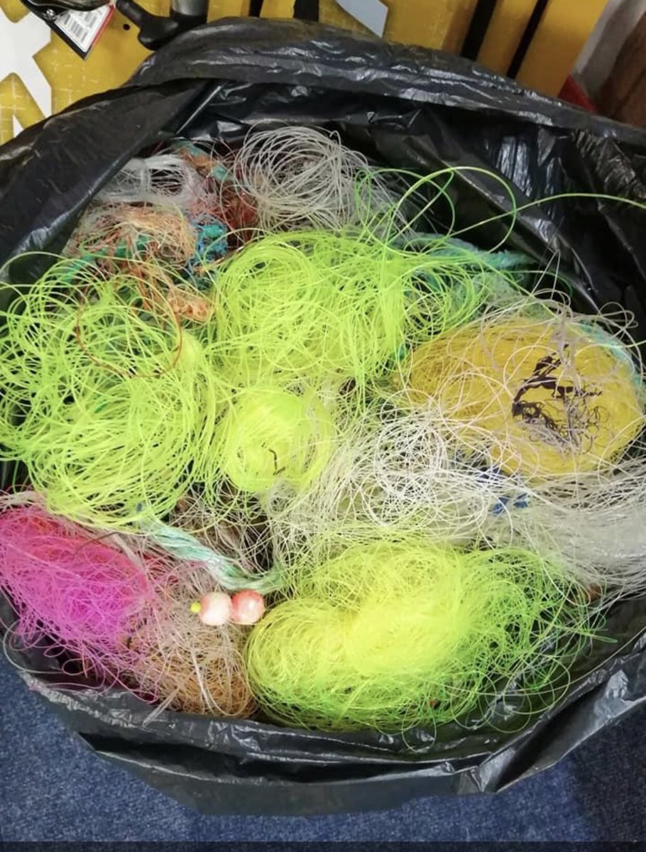 First sack of line and fibre from the Weymouth line pipe bins delivered to Weymouth Angling Centre weighing in at 5 kg, destined to ANLRS and ReWorked. @LitterFreeDrst @CleanCoasts @2minbeachclean @DWTMarine @WeymouthHarbour