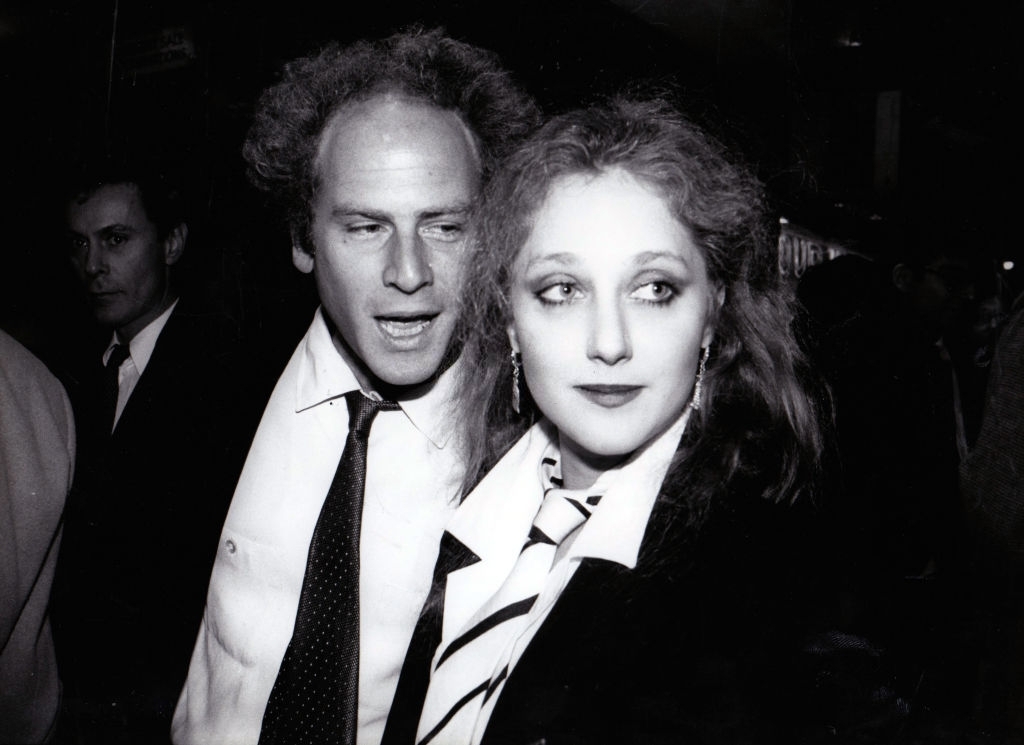 Happy Birthday to Carol Kane who turns 69 years young today - pictured here with Art Garfunkel, NYC, 1980 