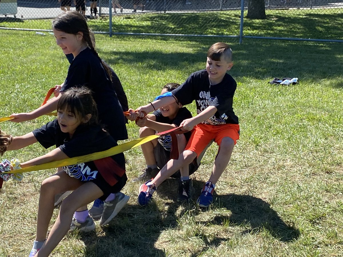 MrsQuack's tweet photo. Activity Day! @_RamsRock https://t.co/9xmYeDSzJW