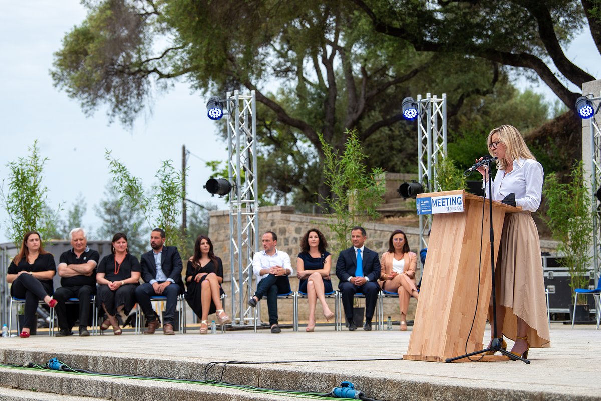 LMarcangeli's tweet photo. Des mercis par milliers.
#UnSoffiuNovu #Corsica https://t.co/vy8K3PXdBF