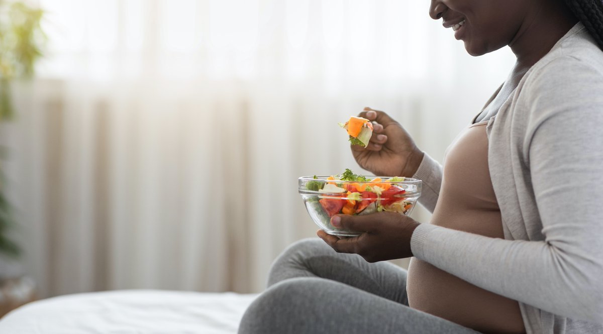 mamastrut's tweet photo. It's #NationalEatYourVegetables Day!

Whether you are thinking about getting pregnant, currently pregnant, or postpartum, nutrition is VERY important. Make sure to get your veggies in for things like beta carotene, Vitamin A, C, K, potassium, iron, folic acid, and fiber. https://t.co/6aYUgSUaKz