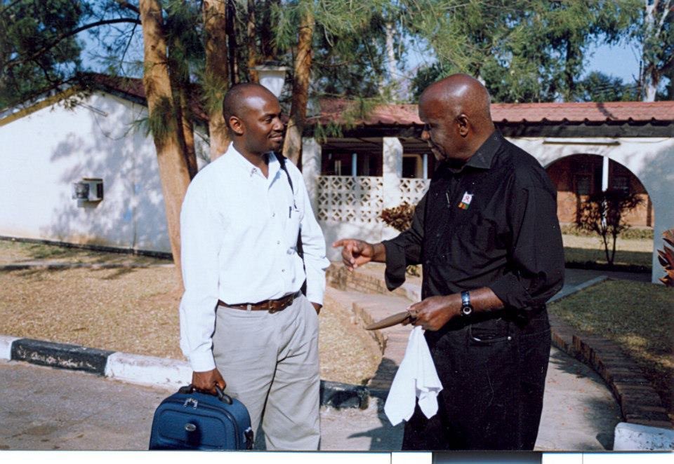 AndrewMwenda's tweet image. Former Zambian President Kenneth Kaunda had a level of humility that still baffles me - so great and yet so simple and humble. When I hosted him on Andrew Mwenda Live show on KFM in 2001, some Ugandans who called into the show and spoke to him live shed tears of joy. RIP!