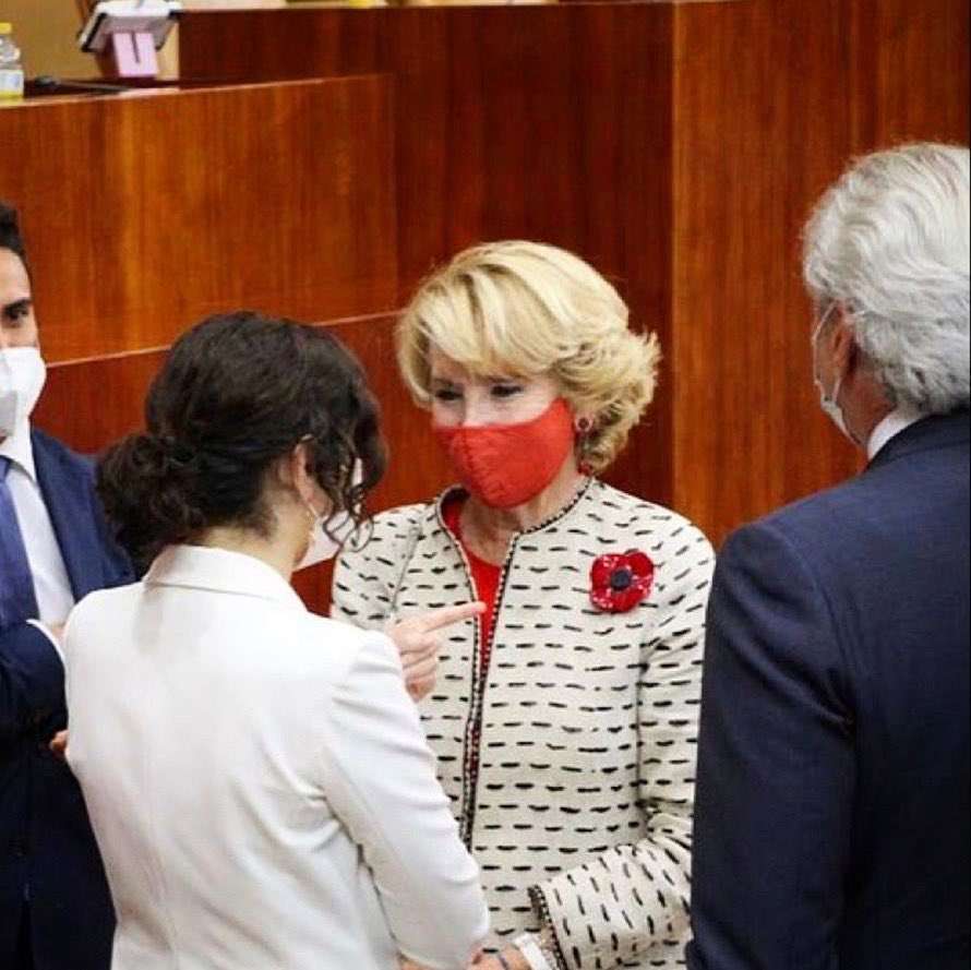 EsperanzAguirre's tweet photo. Presidenta. https://t.co/UvyaPjnyjU