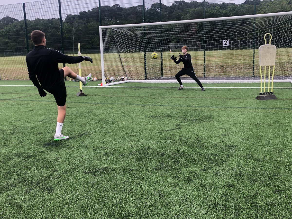 BCSFA's tweet photo. All sessions were outstanding tonight as we welcomed the phase 2 trial players back to Slades. #bcsunited #jpl #avision4footall #teamjpl https://t.co/CTYmFHsOuO
