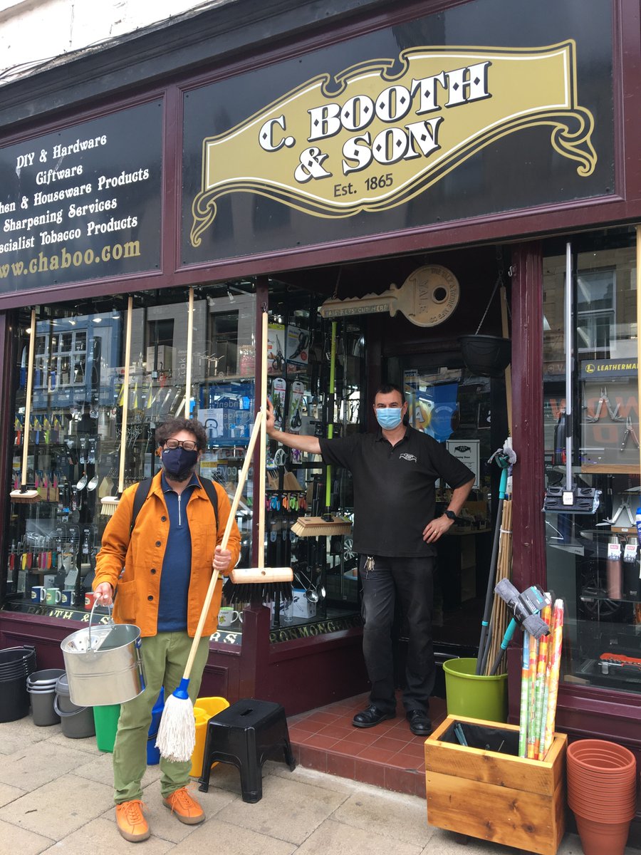 Introducing @WilliamGalinsky Musical Director of #Kirklees #YearofMusic2023 to the #Huddersfield High Streets Heritage Action Zone #HuddsHSHAZ, taking in the Heritage Trail & buying a Mop & Bucket from one of the oldest shops in Town est.1865 #HistoricHighStreets #YorkshireStyle