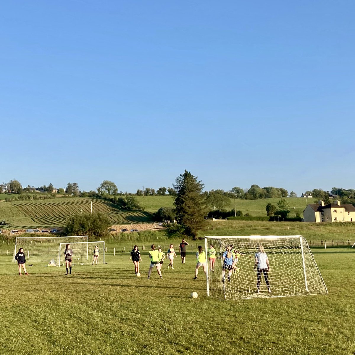 Bantry Bay Rovers (@bayroversbantry) on Twitter photo A fantastic evening for U15 Girls Training Tonight at the club grounds in Lisheens and we had another great turn out ☀️⚽️😀
The girls can’t wait to play their opening game of the season vs Bunratty Utd. 
#CantSeeCantBe 
#BBRAFC1990
#SupportYourLocalTeam
#ActiveKidsAreHappyKids A fantastic evening for U15 Girls Training Tonight at the club grounds in Lisheens and we had another great turn out ☀️⚽️😀
The girls can’t wait to play their opening game of the season vs Bunratty Utd. 
#CantSeeCantBe 
#BBRAFC1990
#SupportYourLocalTeam
#ActiveKidsAreHappyKids