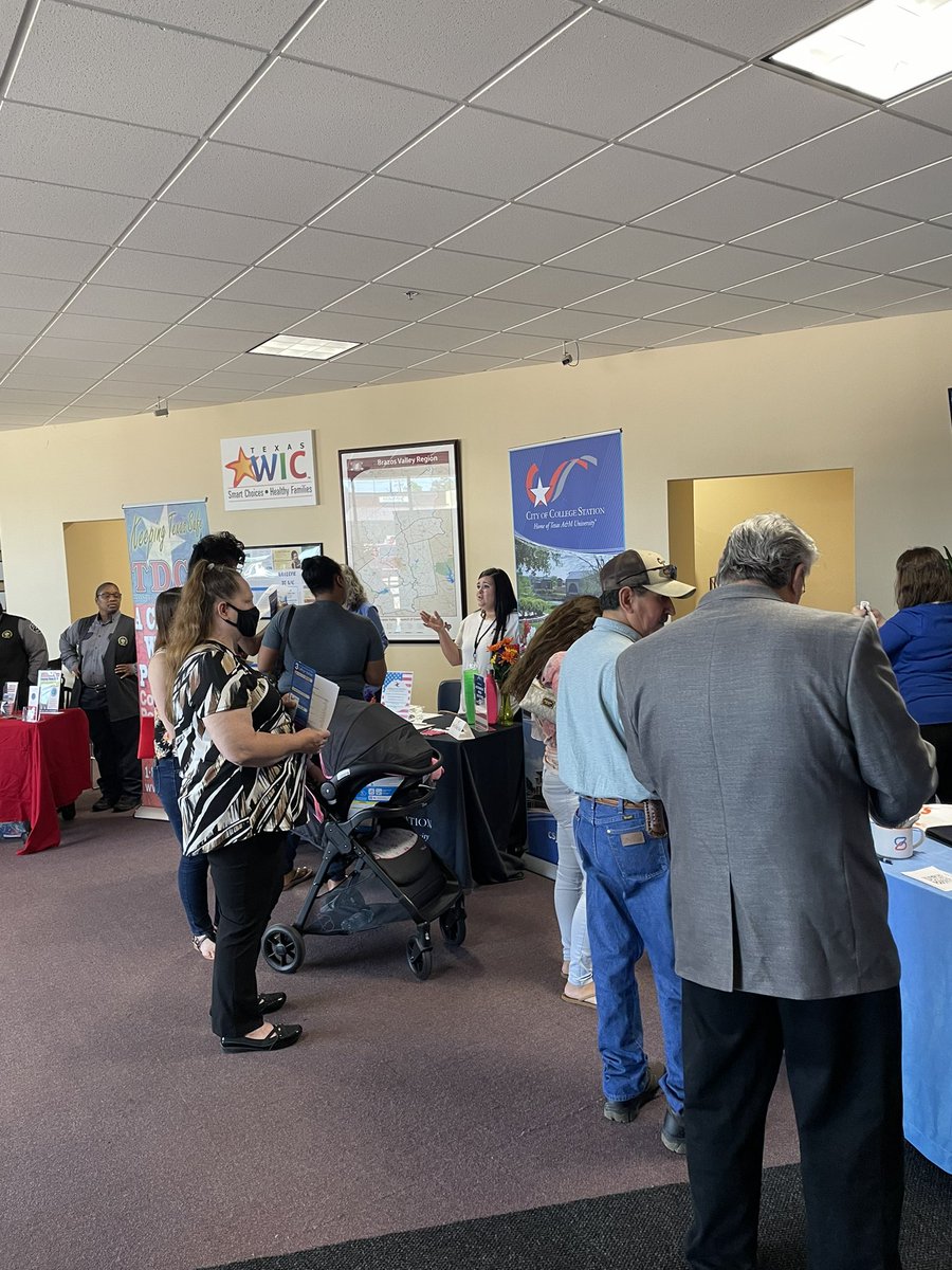 Pat E Thunders tweet media