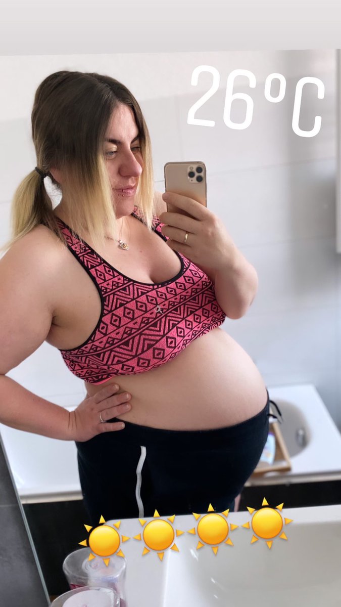 TinaBumBina's tweet photo. Aktuell muss ich ja aber statt #DasIstMeineNormaleFigur eher #DasIstMeineMomentaneFigurAberKeinDauerzustand sagen 😂🥰🤰🏼❤️  #9Monat https://t.co/fHOndJWCz8