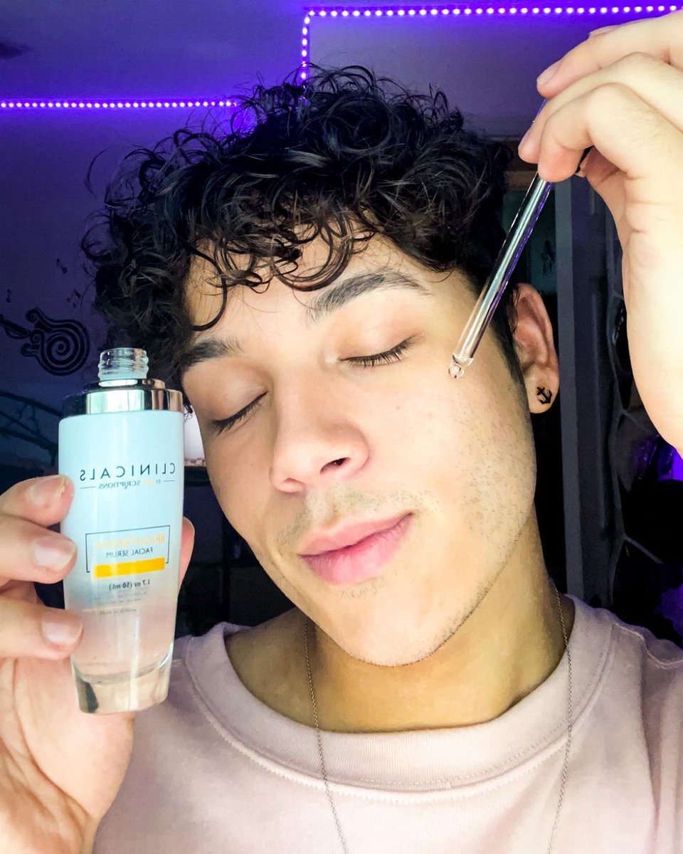 Spascriptions's tweet photo. Sorry can't hear you over @camdenhinojosa 's GLOW✨💛 Clinicals Brightening Facial Serum makes the perfect addition to your summer skincare routine! Promotes glowy skin while also protecting you from the UV Rays of the sun☀️ #Spascriptions #newbeauty #skincare #vitaminc https://t.co/ZIxIsGcXbE